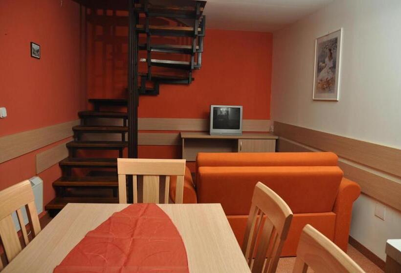 침실 1개 복층 룸, Penzion Real