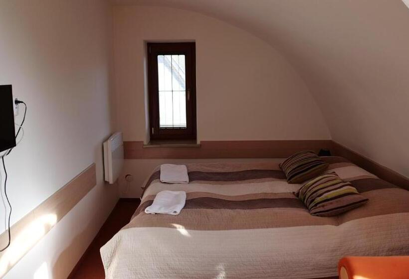 침실 1개 복층 룸, Penzion Real