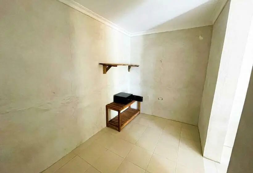 اتاق لوکس با بالکن و چشم‌انداز دریا, Jambo Beach Hotel Paje