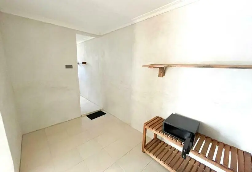اتاق لوکس با بالکن و چشم‌انداز دریا, Jambo Beach Hotel Paje