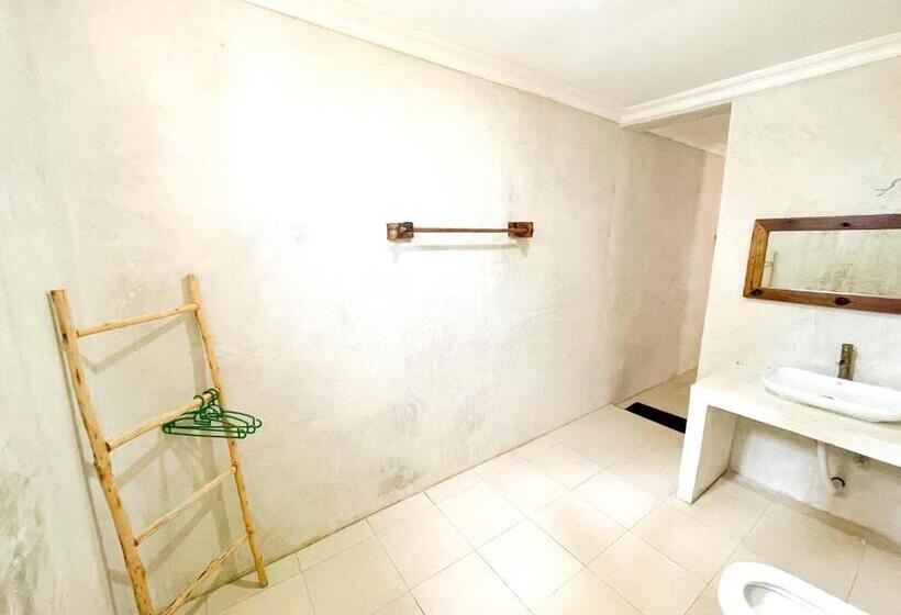 豪华海景房带阳台, Jambo Beach Hotel Paje