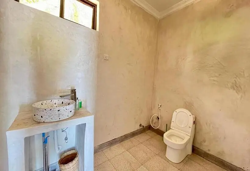اتاق استاندارد چهارنفره با چشم‌انداز باغ, Jambo Beach Hotel Paje