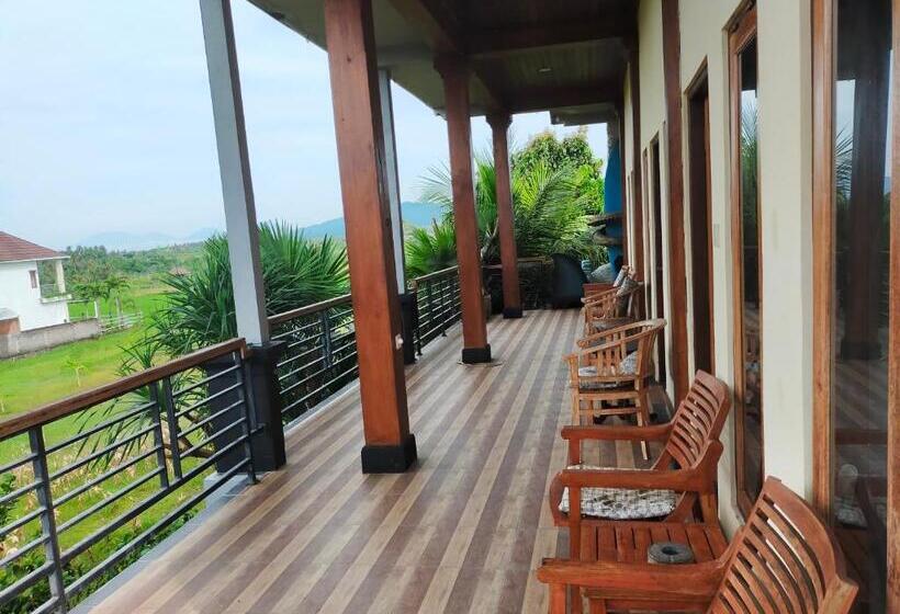 스탠다드 룸, Medewi Surf And Stay