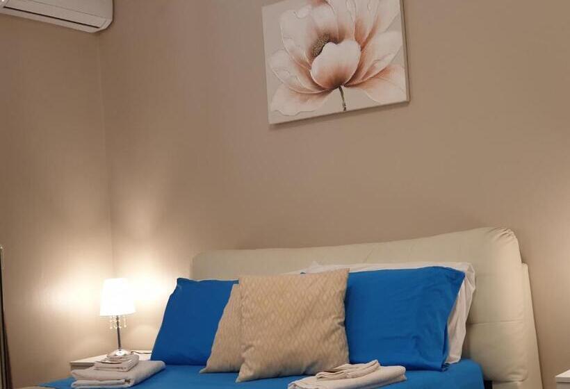 اتاق استاندارد با بالکن, Oasi Iblea