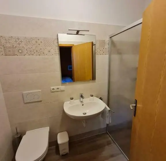 اتاق استاندارد سه تخته با بالکن, Gasserhof Bozen