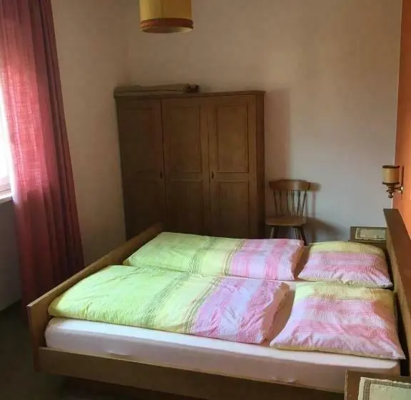 اتاق استاندارد, Gasserhof Bozen