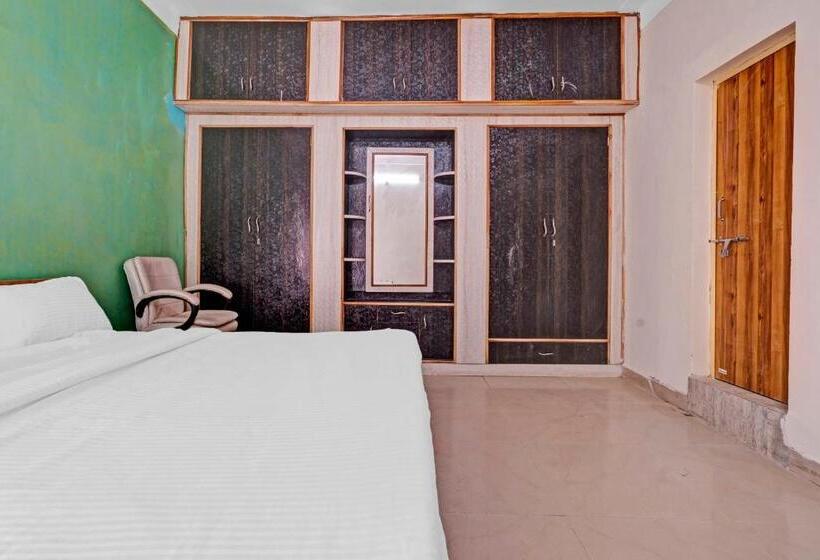 חדר קלאסי לשלושה, Collection O Hotel Dream Connect