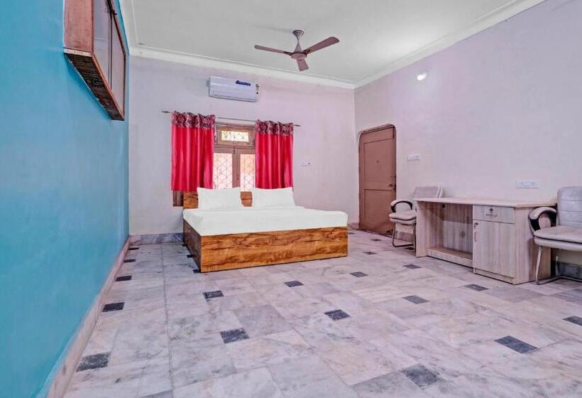 חדר קלאסי לשלושה, Collection O Hotel Dream Connect