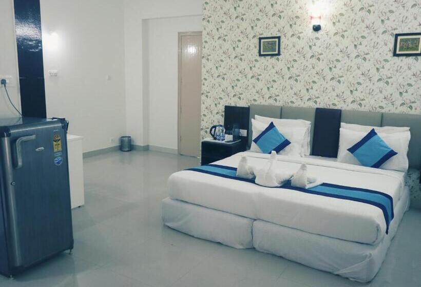 דירת פנטהאוז 1 חדרי שינה, The Green Path Eco