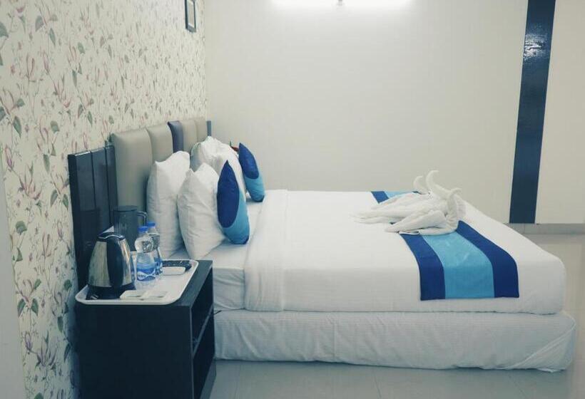 דירת פנטהאוז 1 חדרי שינה, The Green Path Eco