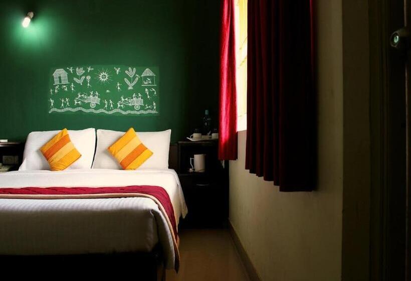 חדר סופריור, The Green Path Eco