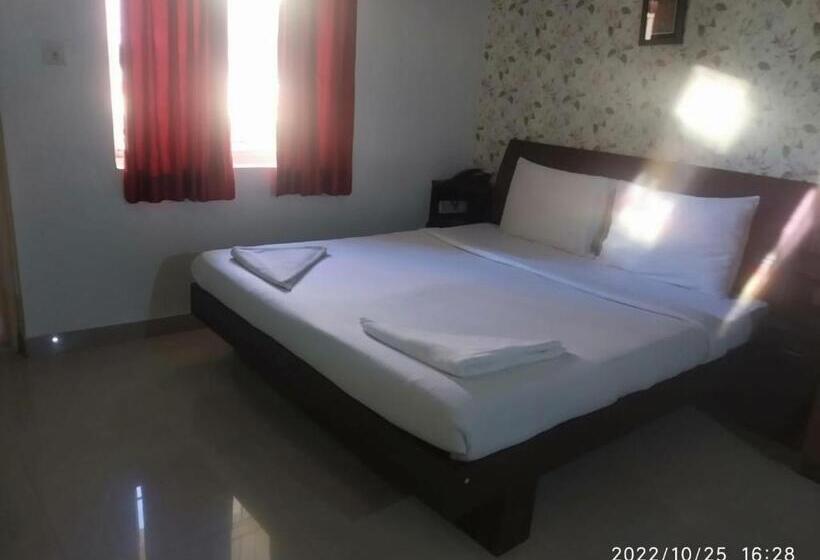 חדר סופריור, The Green Path Eco