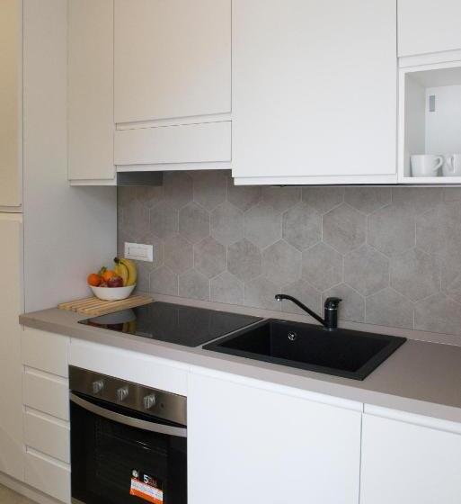 آپارتمان لوکس 1 خوابه, Leflole B&b Sleep And Go Out