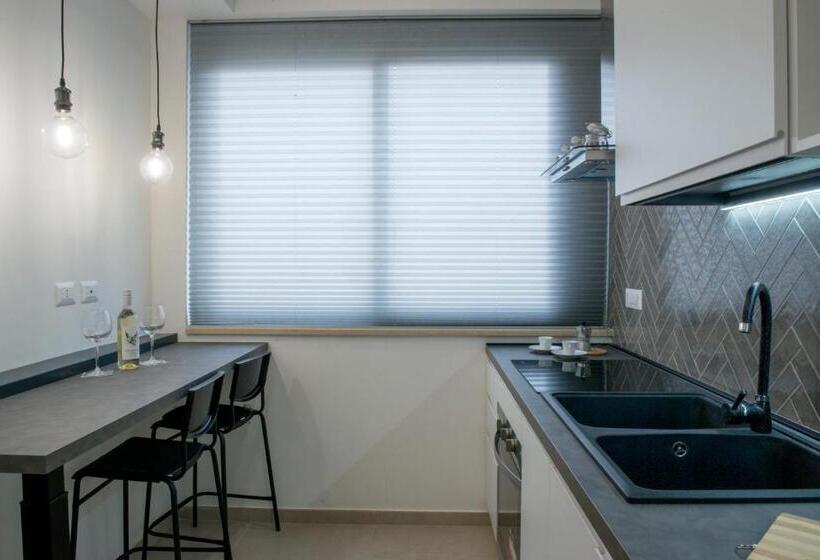 آپارتمان لوکس 1 خوابه, Leflole B&b Sleep And Go Out