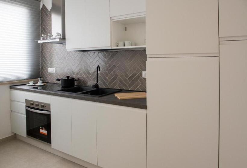 آپارتمان لوکس 1 خوابه, Leflole B&b Sleep And Go Out