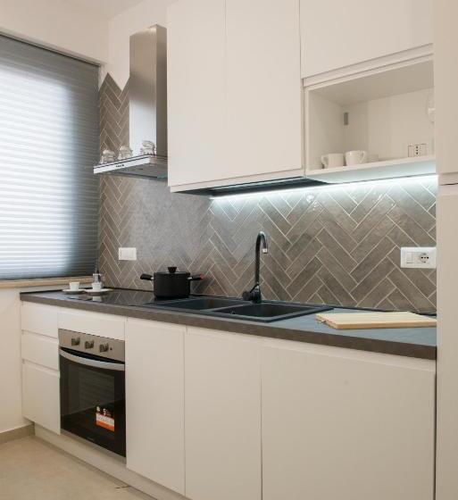 آپارتمان لوکس 1 خوابه, Leflole B&b Sleep And Go Out