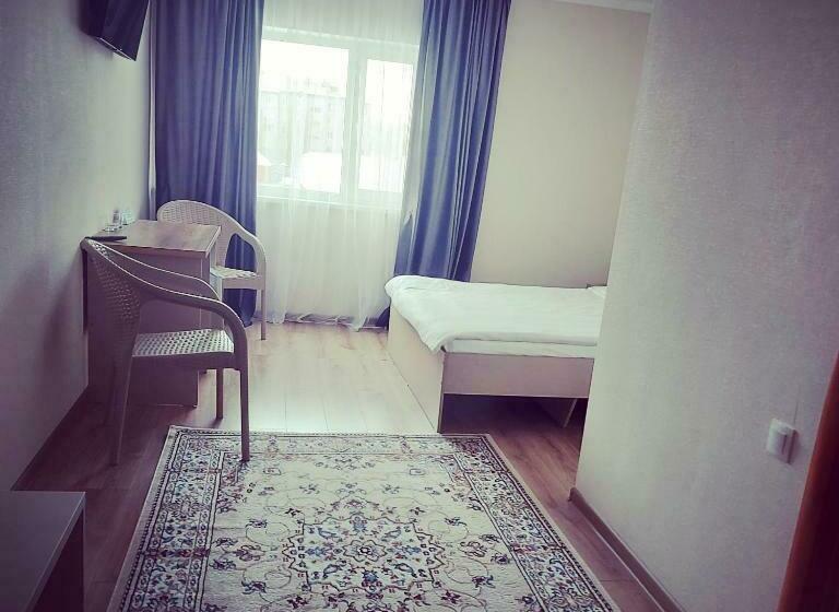 اتاق لوکس, дар ай