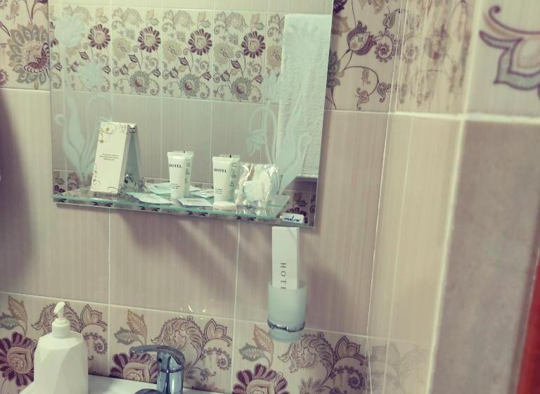 سوییت, дар ай