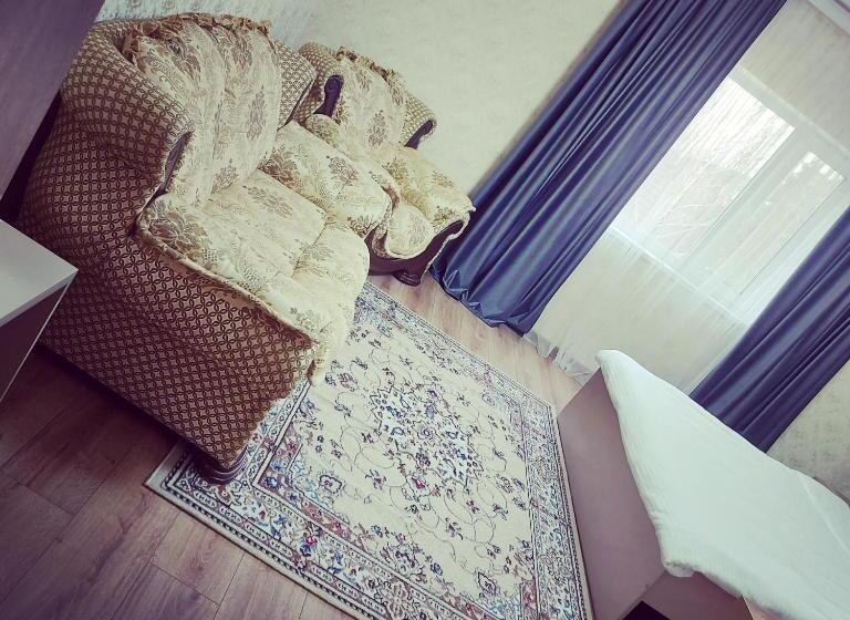 سوییت, дар ай