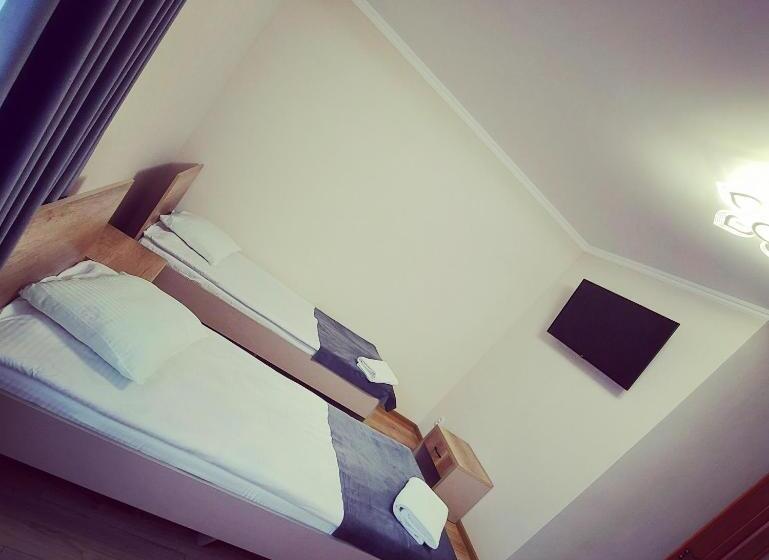 اتاق استاندارد, дар ай