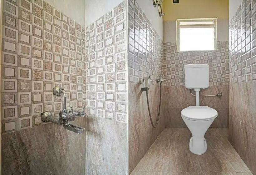 اتاق کلاسیک سه تخته, O T.nagar