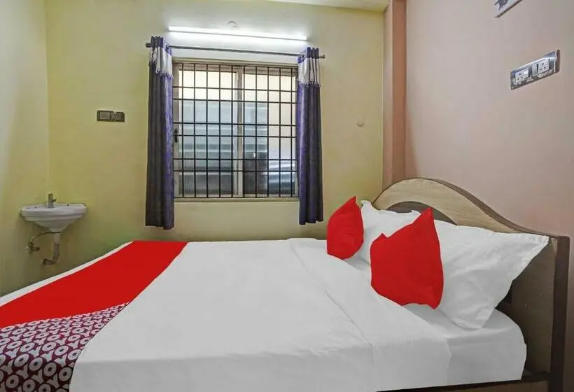اتاق کلاسیک سه تخته, O T.nagar