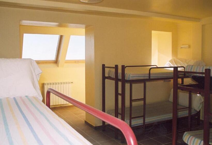 Кровать в Общей Комнате, Alberg Núria Xanascat