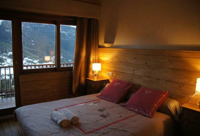 חדר סטנדרט נוף להרים, Chambres D Hôtes Le Grand Chalet