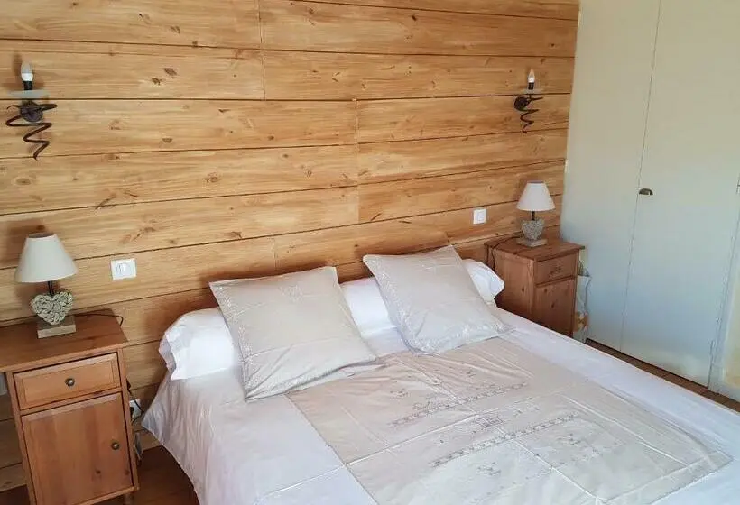 マウンテンビュースタンダードルーム, Chambres D Hôtes Le Grand Chalet