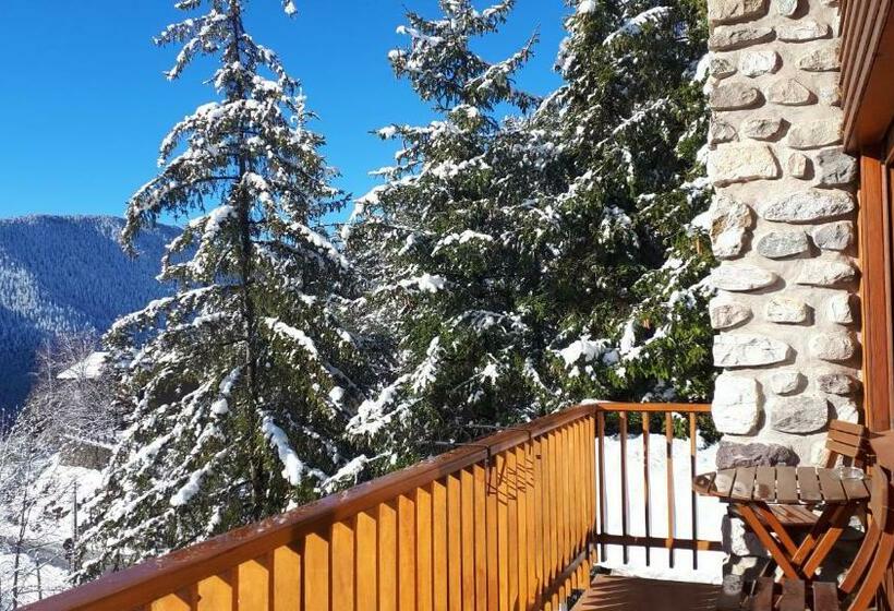 חדר סטנדרט נוף להרים, Chambres D Hôtes Le Grand Chalet