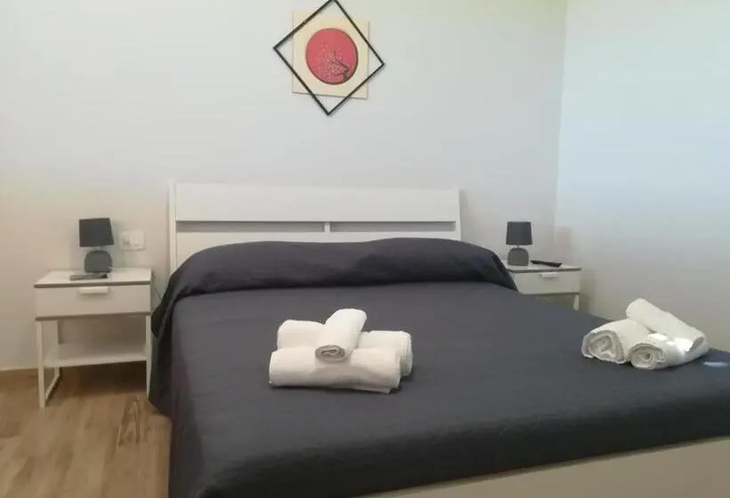 プールビュースタンダードルーム, B&b A Due Passi Dal Sole