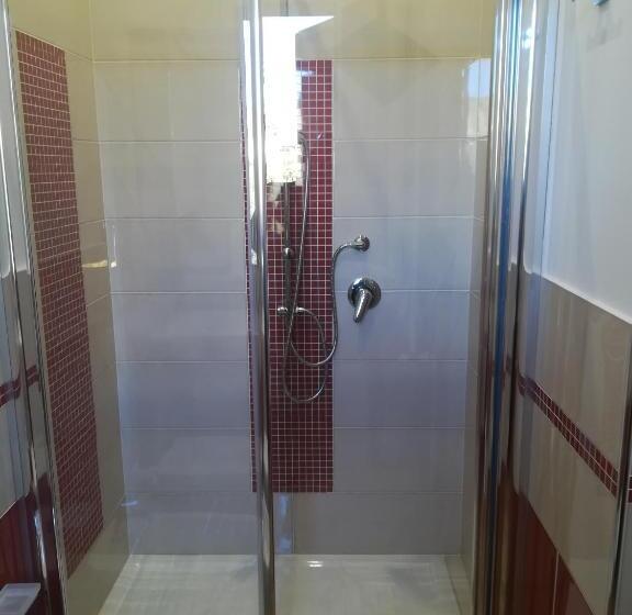 스탠다드 룸 풀장 전망, B&b A Due Passi Dal Sole