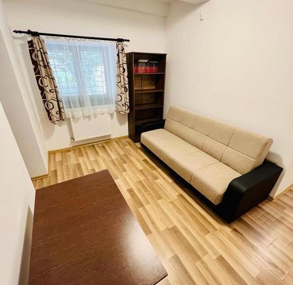 Apartament 1 Dormitori, Vila Sabarel