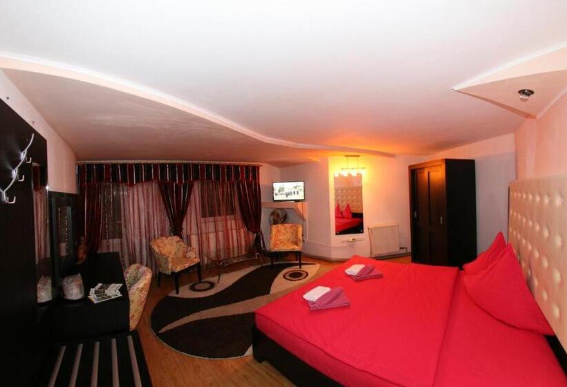 Номер Superior с Балконом, Pensiunea El Plazza