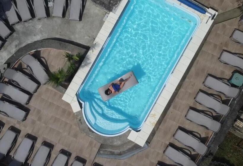 Студия Deluxe, Pensiunea El Plazza