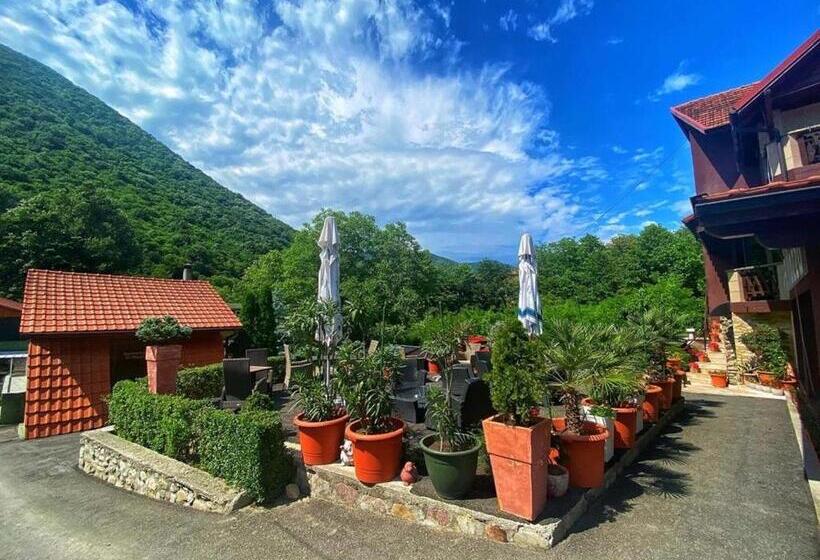 Номер Стандарт, Pensiunea El Plazza