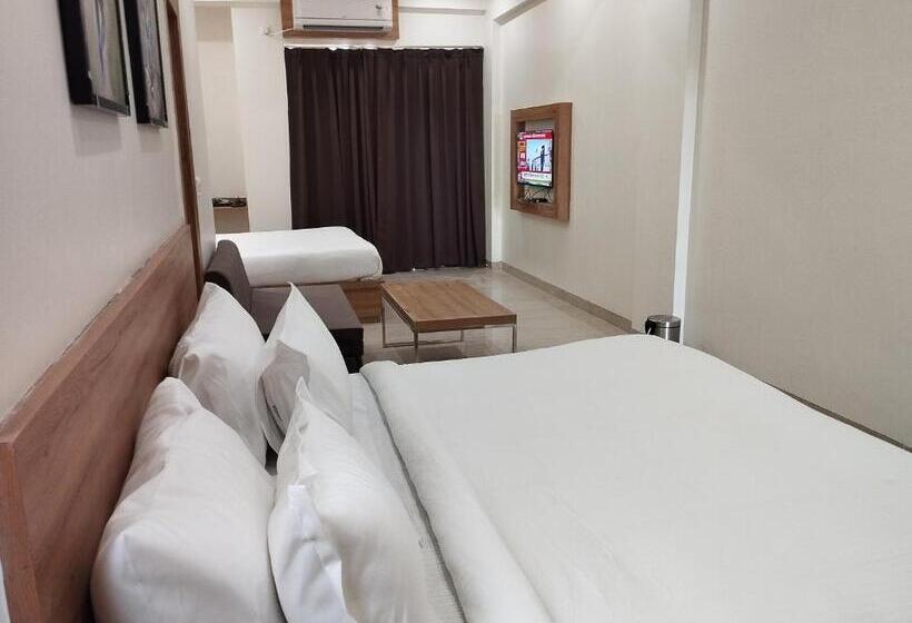 行政家庭房, The Govindam Resort