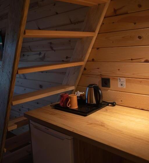 スタンダード４人部屋, Tepedebiyer Restoran & Bungalov