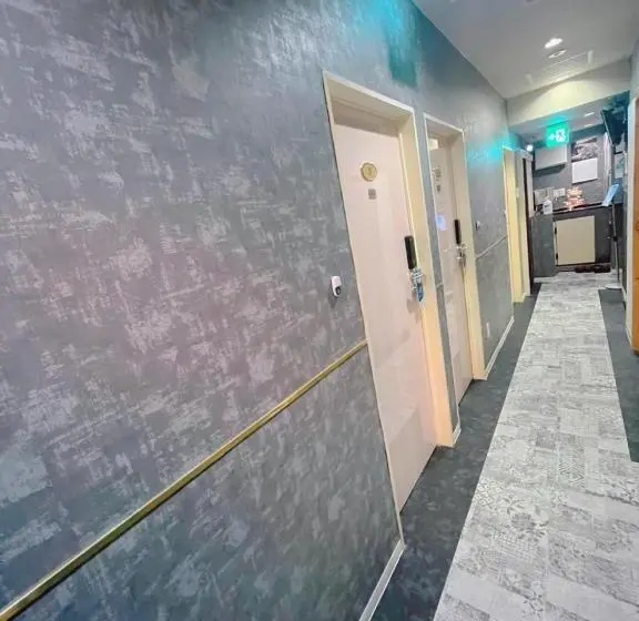 Basic-huone, 誠家 makoto Hostel