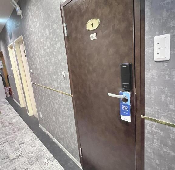 Quarto Basic, 誠家 makoto Hostel