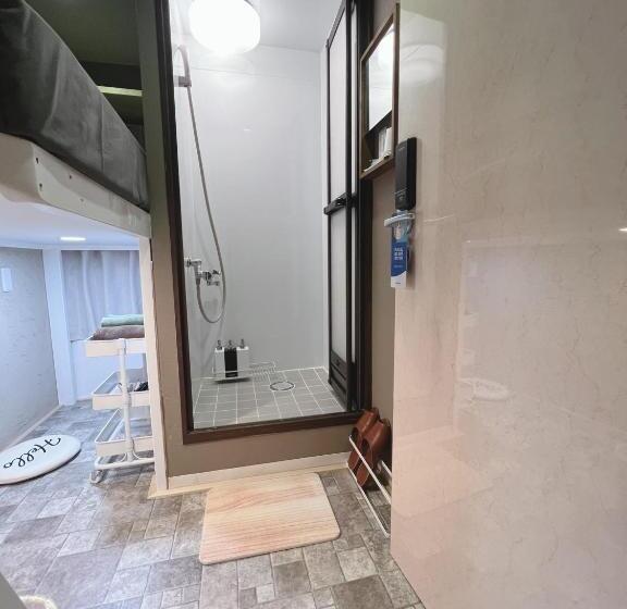 Quarto Economy Individual, 誠家 makoto Hostel
