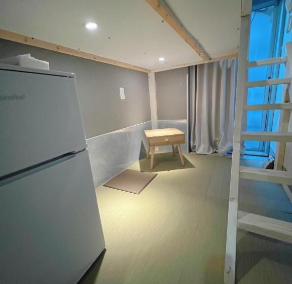 Quarto standart individual, 誠家 makoto Hostel