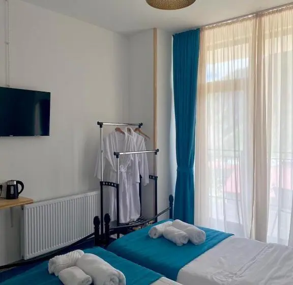 Standard-huone Jaettu Kylpyhuone, Mood Hotel Kazbegi