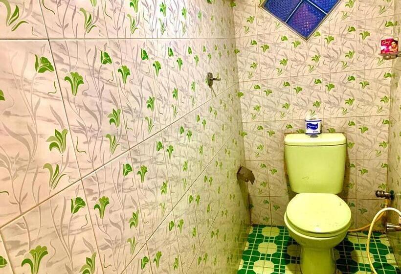 اتاق لوکس, Relax Inn