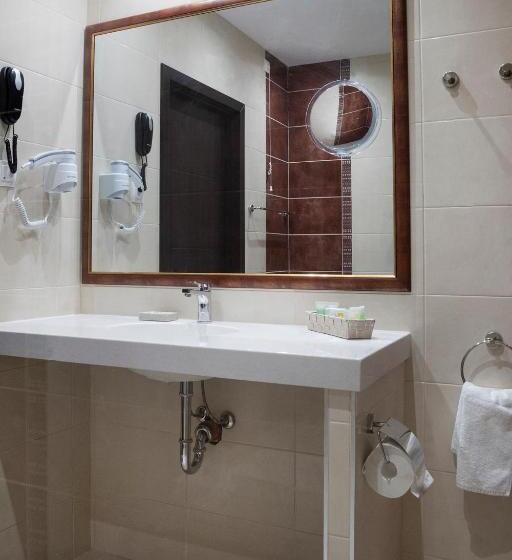 غرفة قياسية, Niken