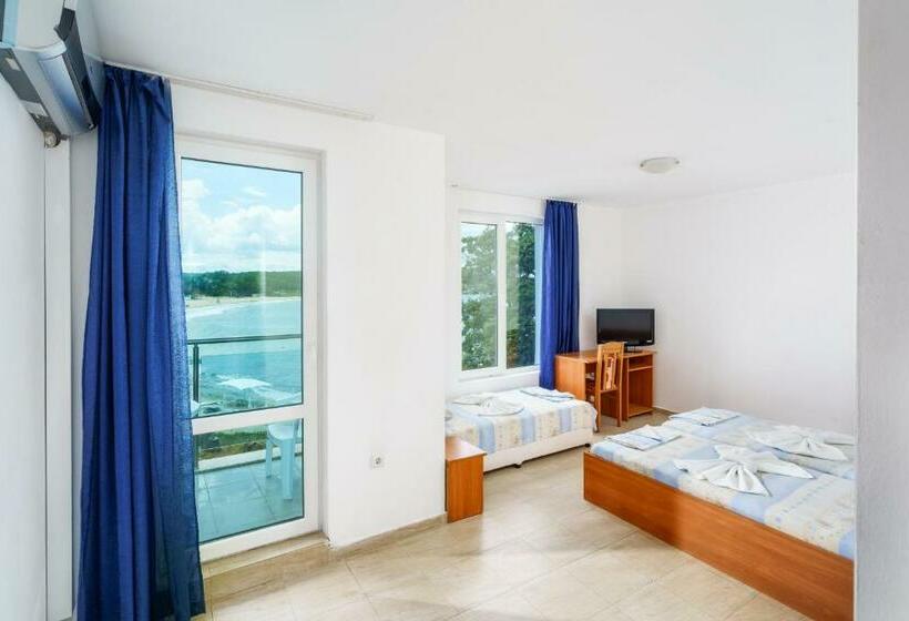 غرفة ديلوكس ثلاثية, Park 2