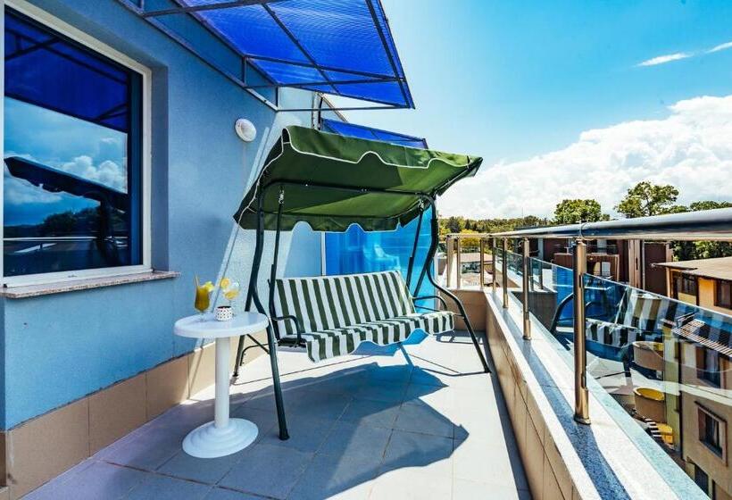 غرفة ديلوكس مطلّة علي البحر مزوَّدة بشُرفة, Park 2