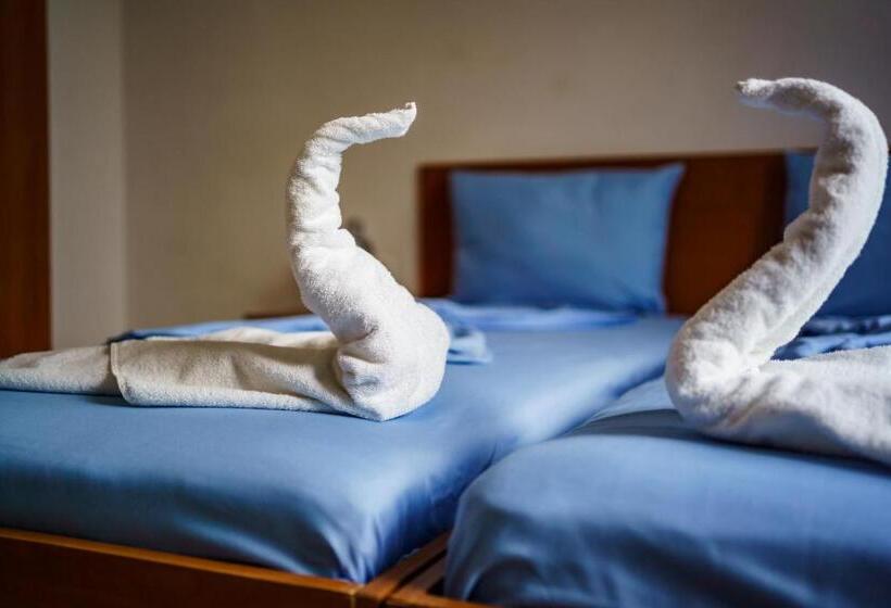 غرفة ديلوكس مطلّة علي البحر مزوَّدة بشُرفة, Park 2