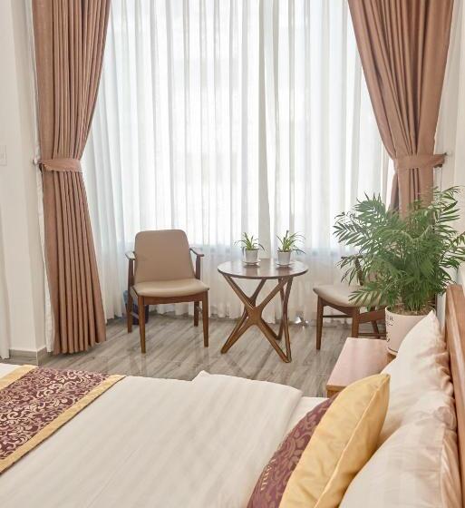 اتاق استاندارد با تخت بزرگ, Phương Linh