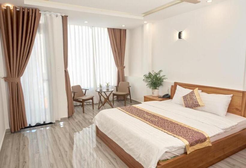 اتاق استاندارد با تخت بزرگ, Phương Linh